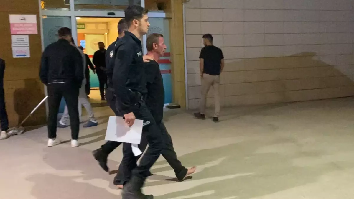 Bursa’da Baltalı Şüpheli Polise Saldırdı