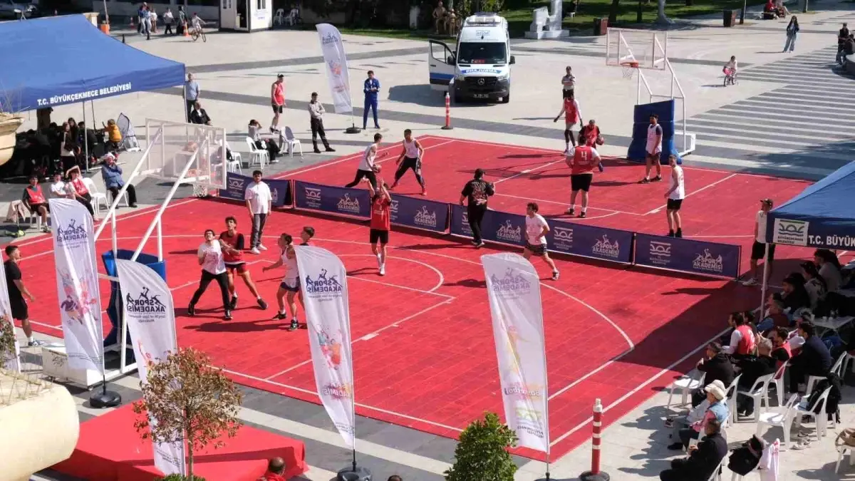 Büyükçekmece’de 3×3 Basketbol Gençlik Kupası Renkli Görüntülere Sahne Oldu