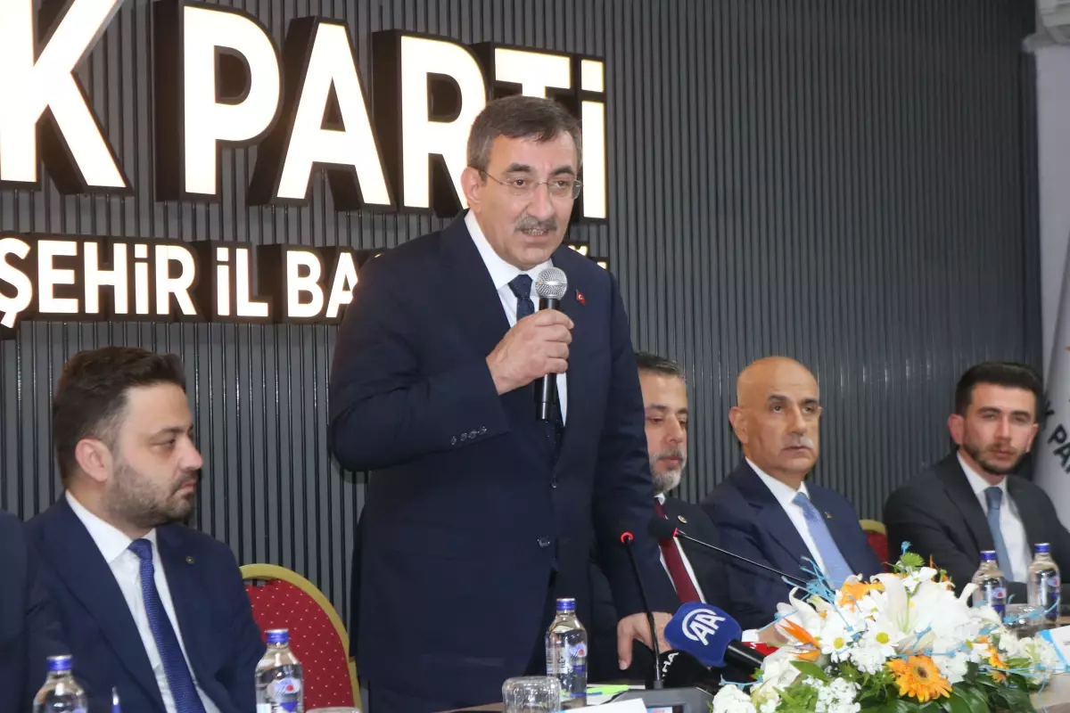 Cevdet Yılmaz: İklim kanunu ile ilgili tezviratlarla kamuoyunun kafası karıştırılmaya çalışılıyor (2)