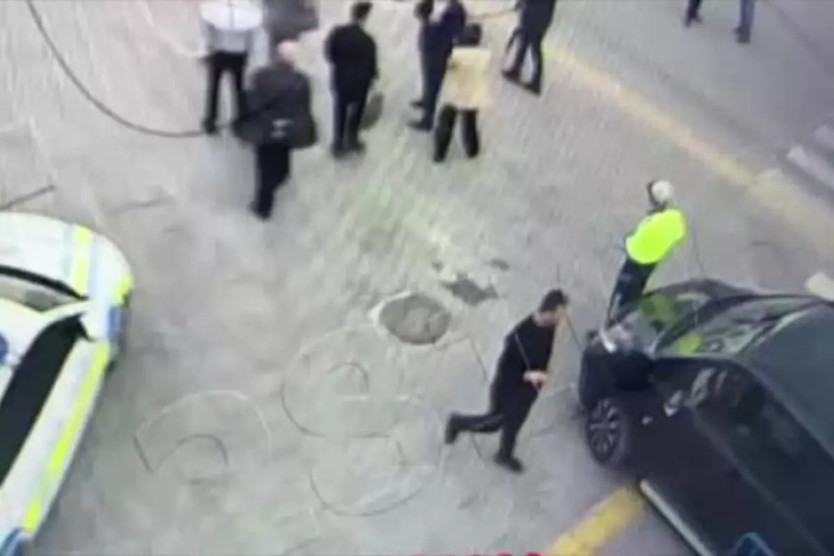 CHP Milletvekilinin Şoförü Polis Üzerine Araba Sürdü