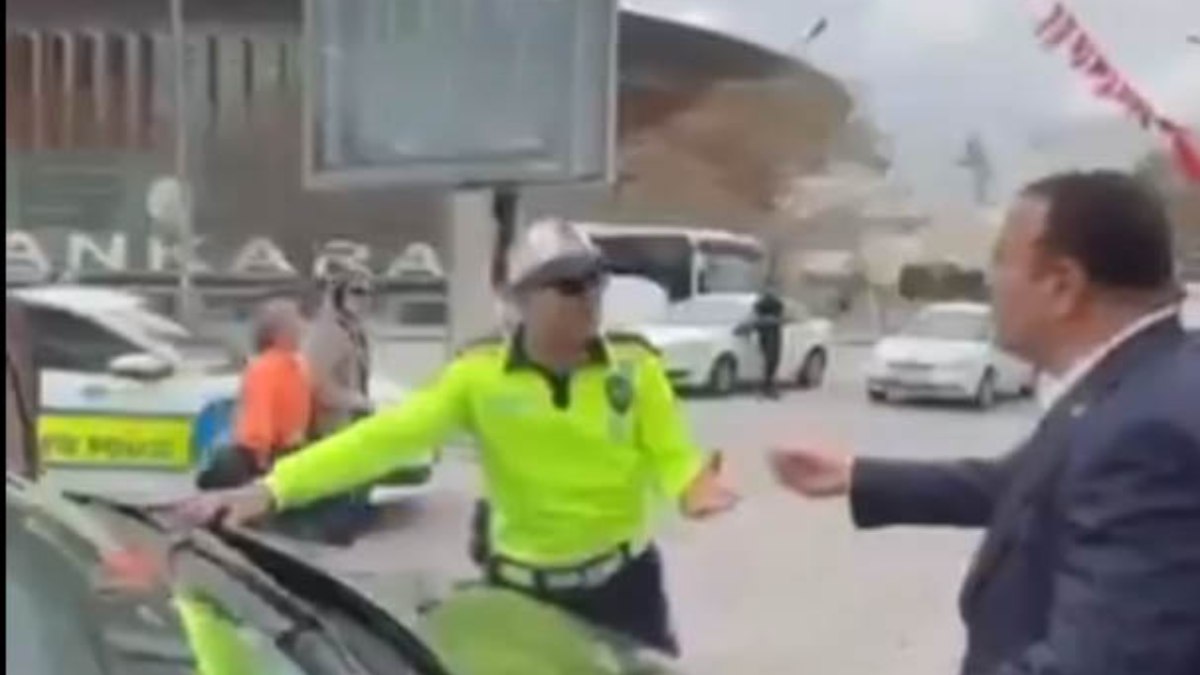 CHP’li Adnan Beker’in polislerin üzerine aracı süren şoförüne soruşturma