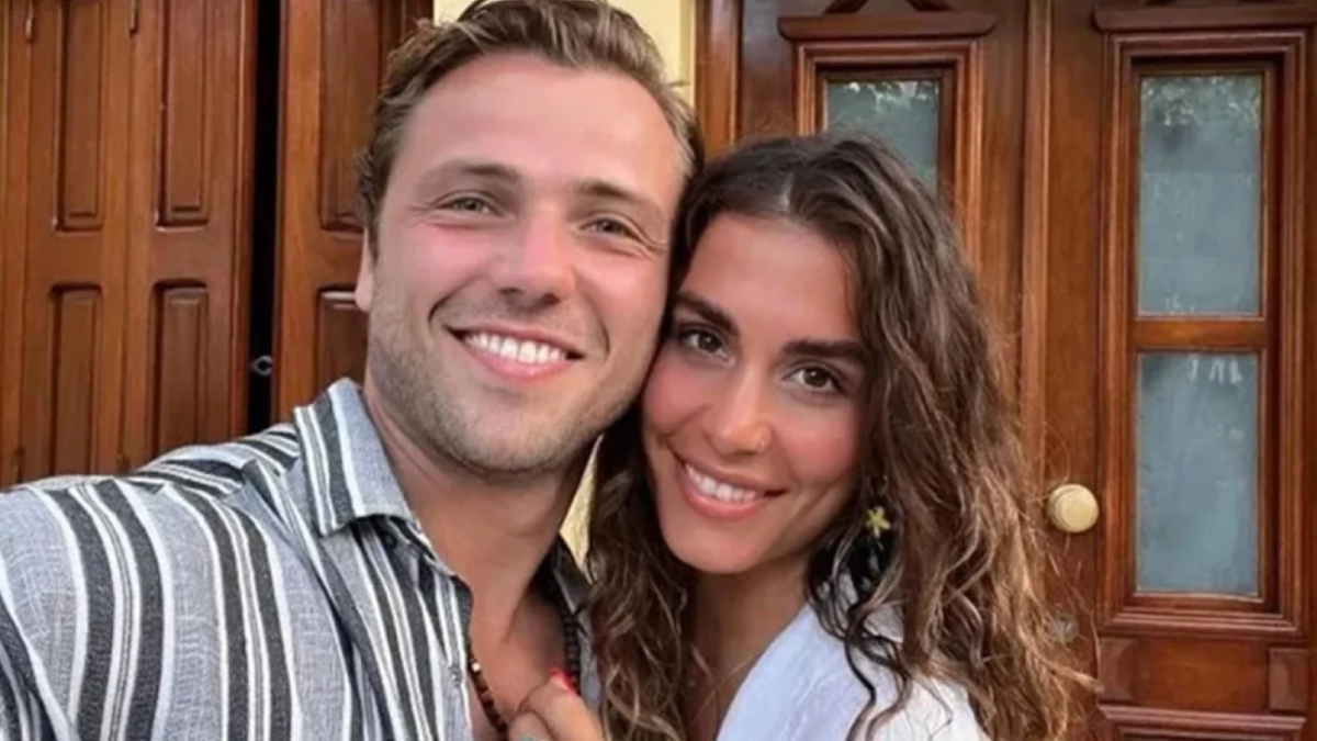 Cinsiyeti açıkladılar! Tolga Sarıtaş ile Zeynep Mayruk’un erkek çocukları olacak