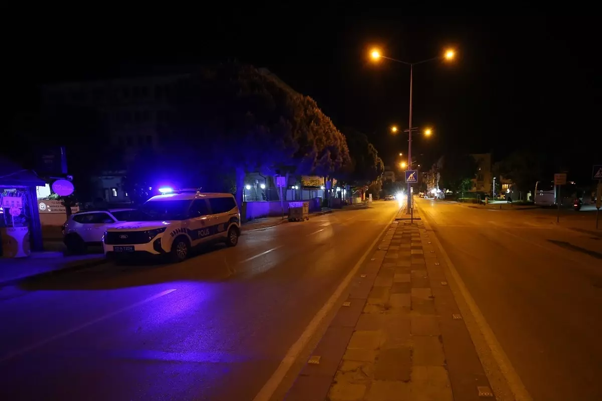 ÇOMÜ Öğrencisine Polis Aracından Çarpma
