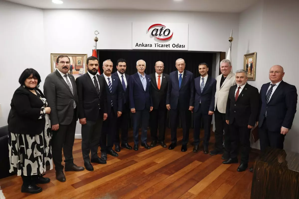 Cumhurbaşkanı Erdoğan, Ankara Ticaret Odasını ziyaret etti