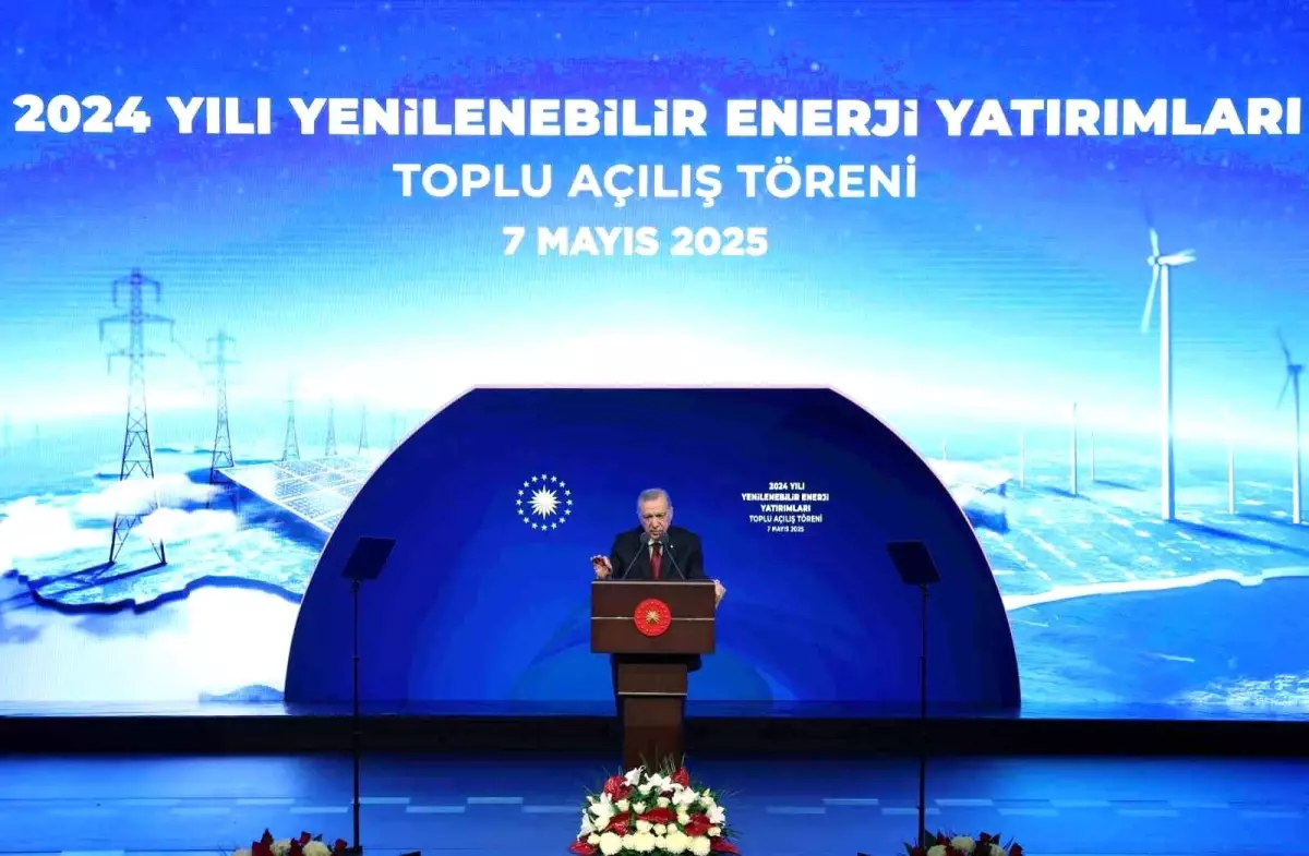 Cumhurbaşkanı Erdoğan: “Gerçekleri bal gibi bildikleri halde maalesef bunu dillendirmeye cesaret edemiyorlar”