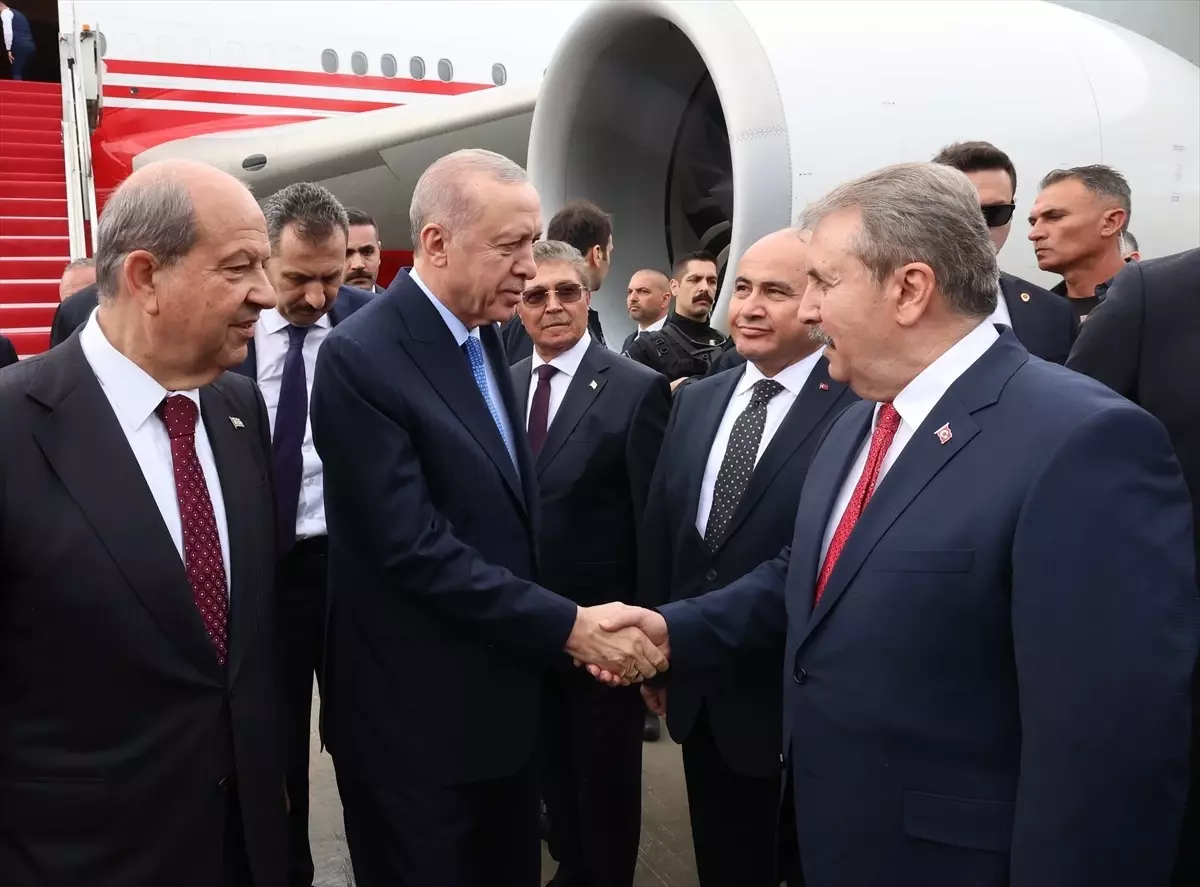 Cumhurbaşkanı Erdoğan KKTC’ye geldi