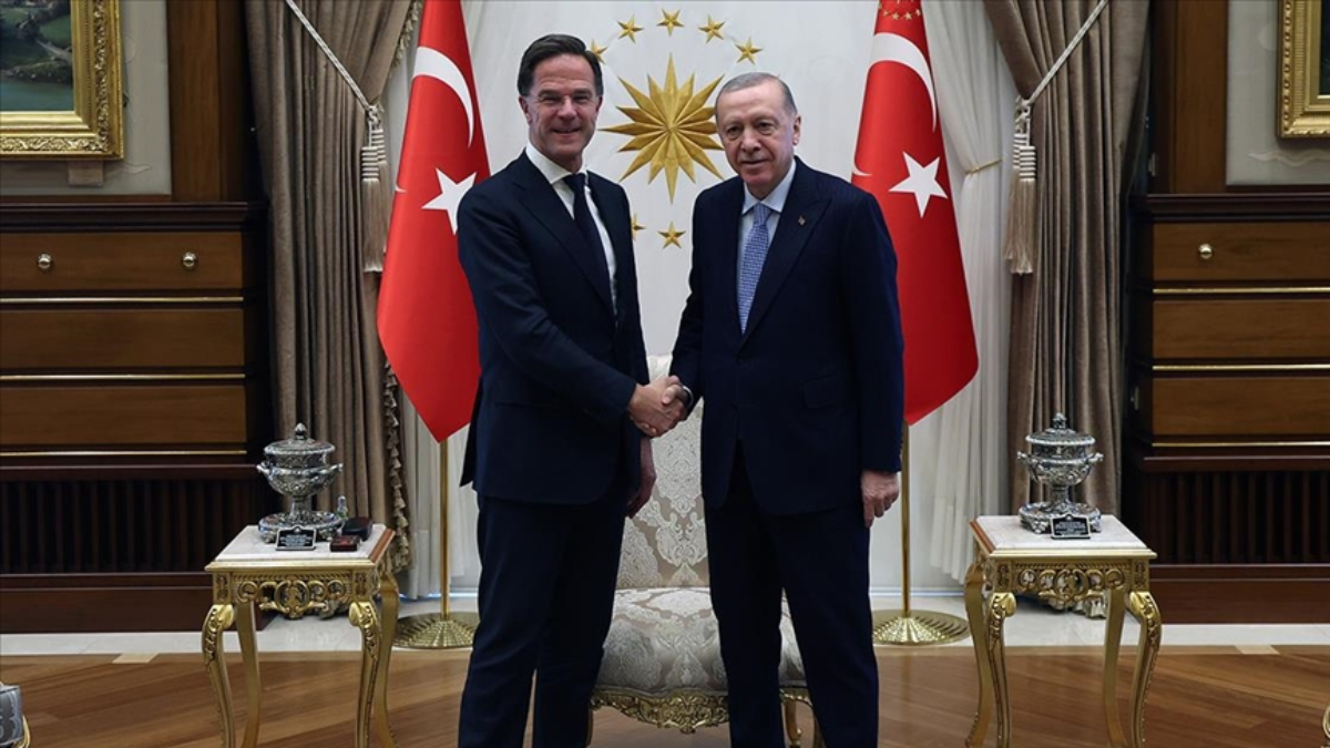 Cumhurbaşkanı Erdoğan, NATO Genel Sekreteri ile bir araya geldi