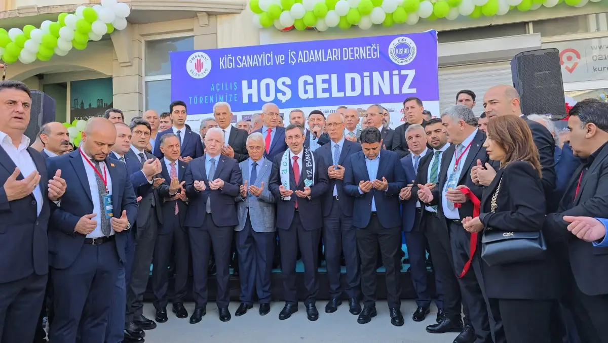 Cumhurbaşkanı Yardımcısı Cevdet Yılmaz: Terör halkın da demokrasinin de düşmanıdır