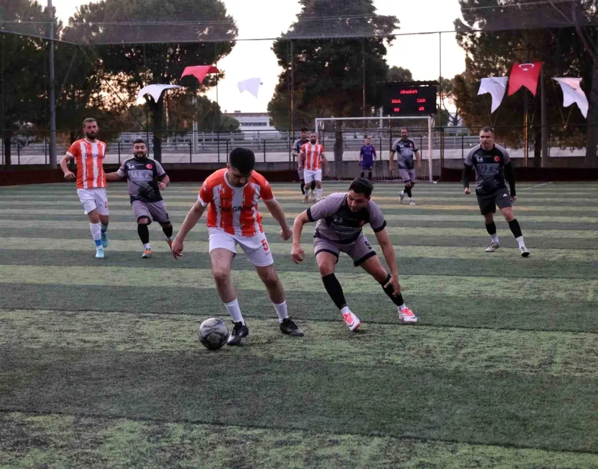 Denizli OSB’de Futbol Finali ve Ödül Töreni