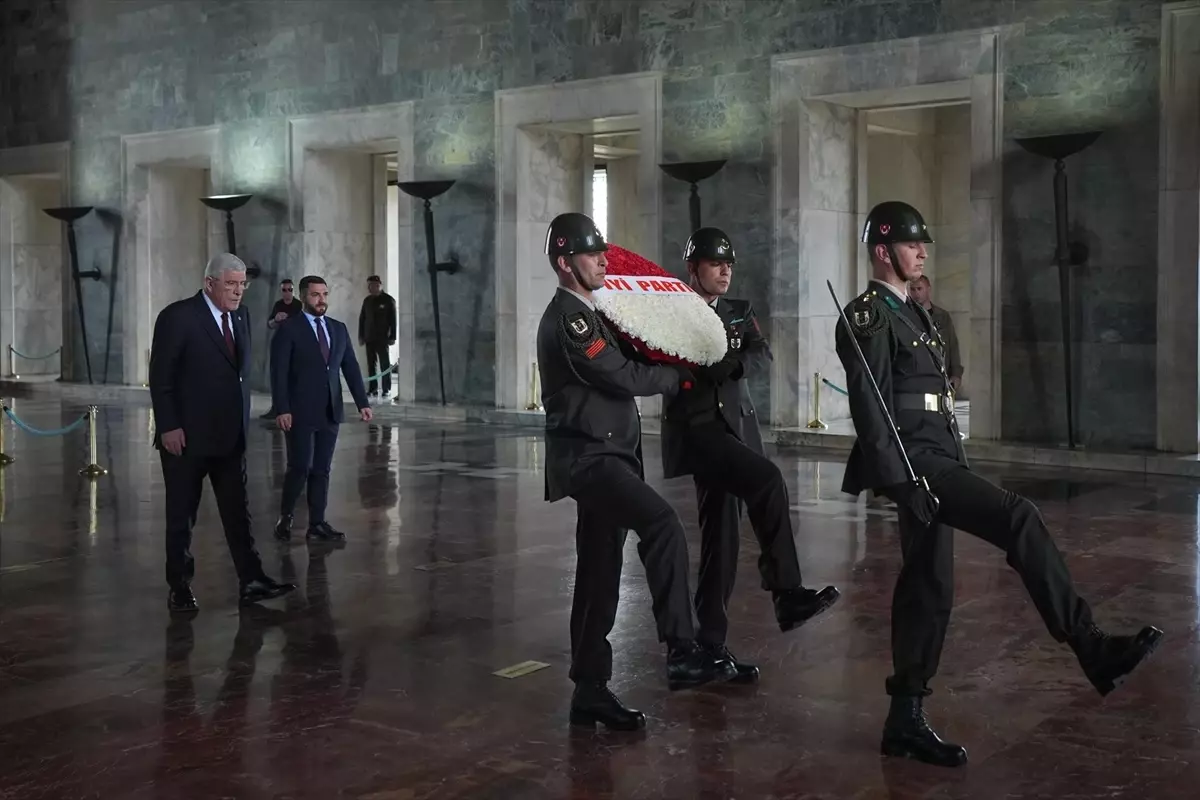 Dervişoğlu’ndan Anıtkabir Ziyareti