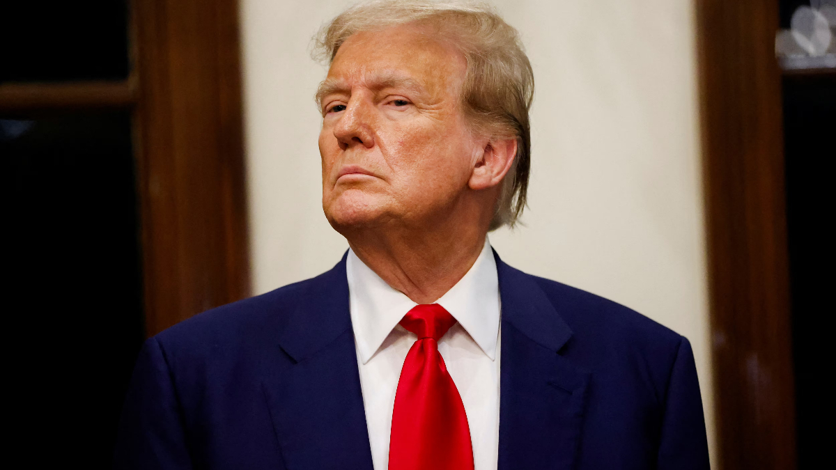Donald Trump’a suikast çağrısı yaptığı iddiasıyla eski FBI Direktörü sorgulandı