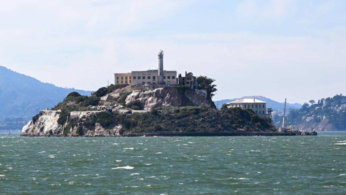 Donald Trump’tan Alcatraz hapishanesinin yeniden açılması talimatı