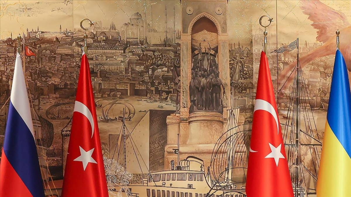 Dünya kritik zirveye kilitlendi: İstanbul’da barış masası yeniden kuruluyor