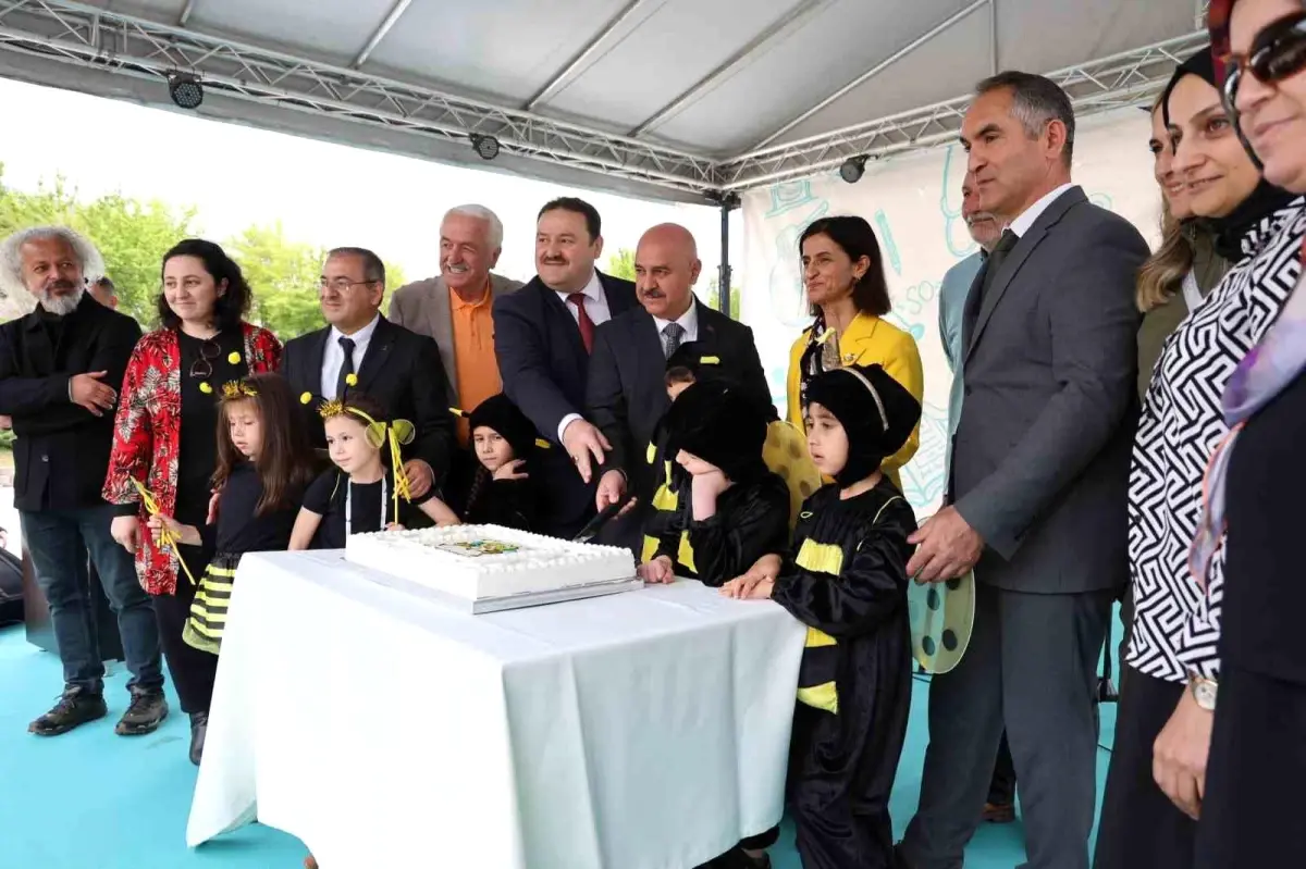 Düzce’de Dünya Arı Günü Kutlaması