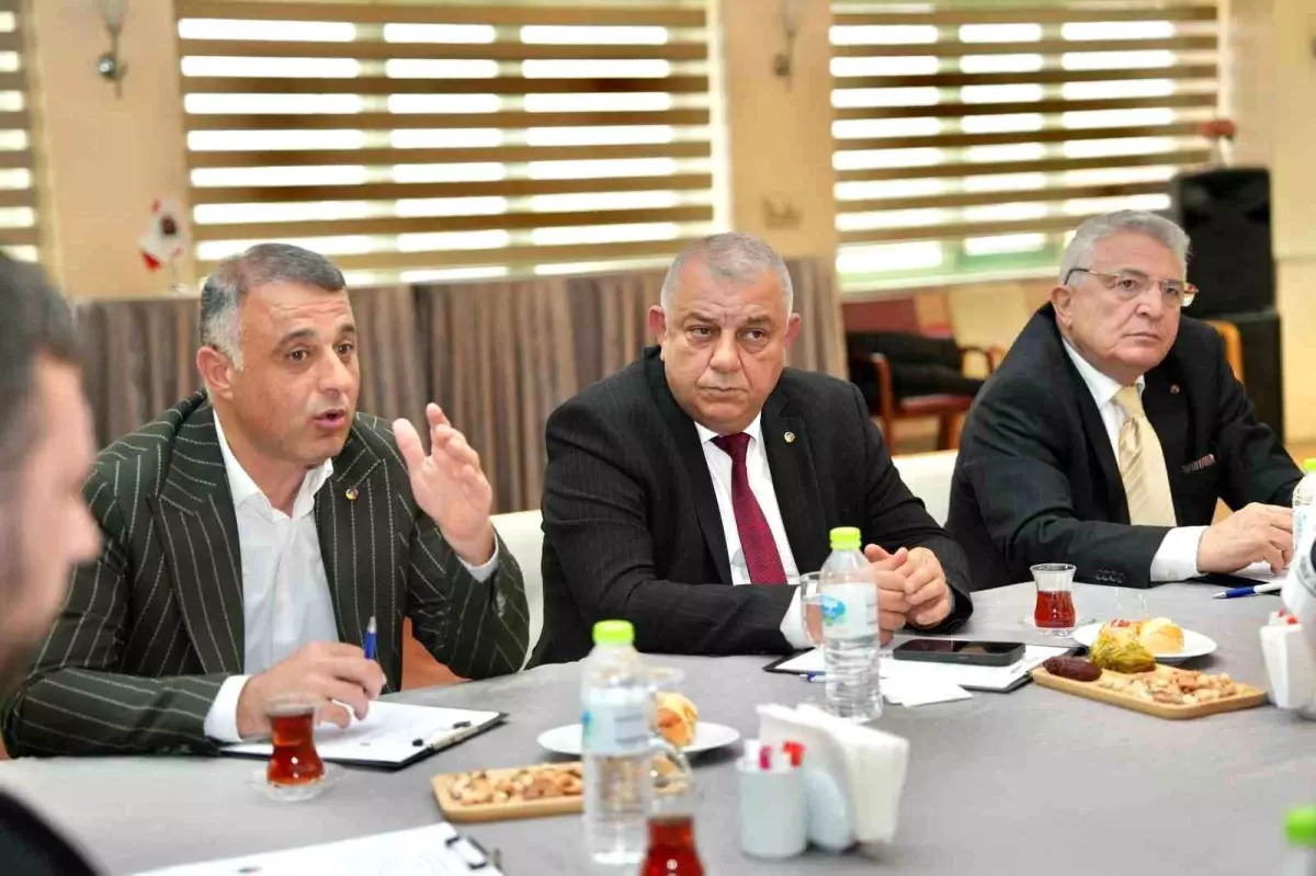 Düzce’de Oda ve Borsa Toplantısı Yapıldı