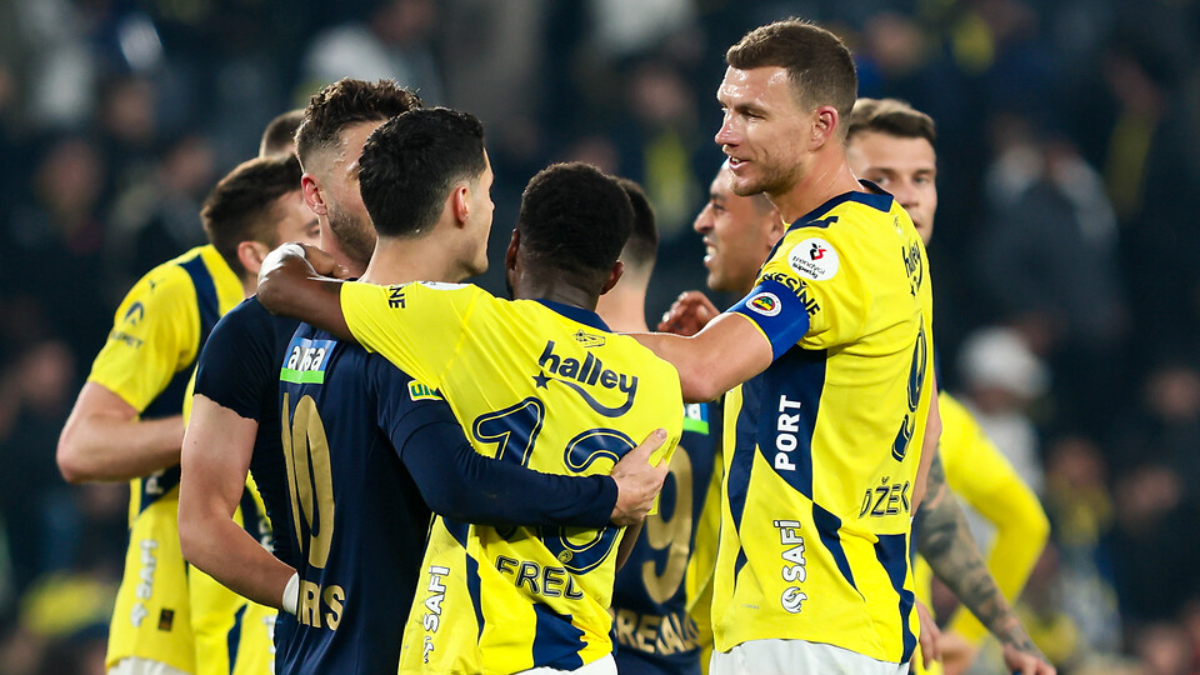 Edin Dzeko ve Haris Hajradinovic’e Bosna Hersek’ten milli davet