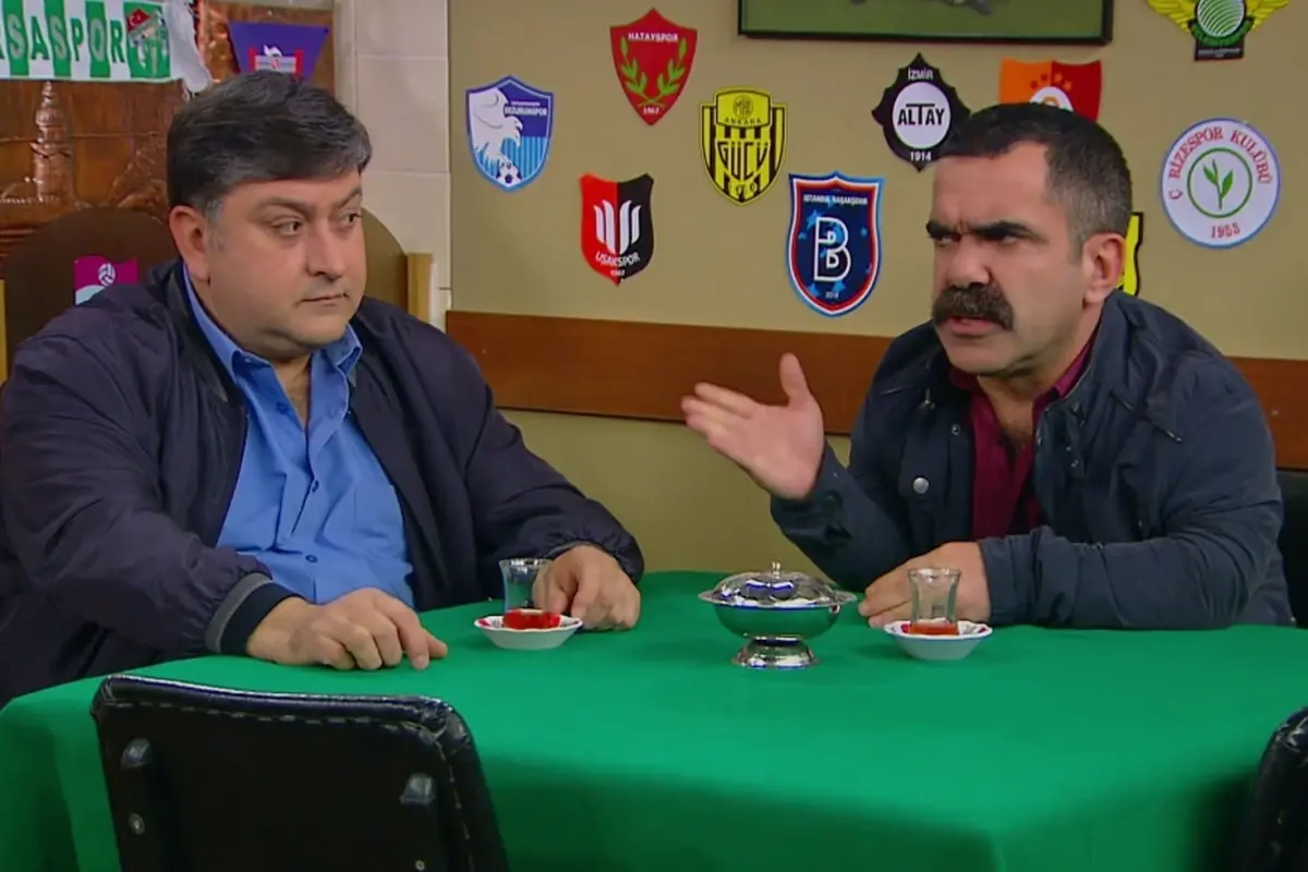 Efsane geri döndü: Çaycı Hüseyin ve Şükrü yıllar sonra aynı karede