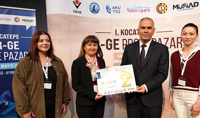 Egeli bilim ekibi ‘I. Kocatepe Ar-Ge Proje Pazarı’ndan ödülle döndü