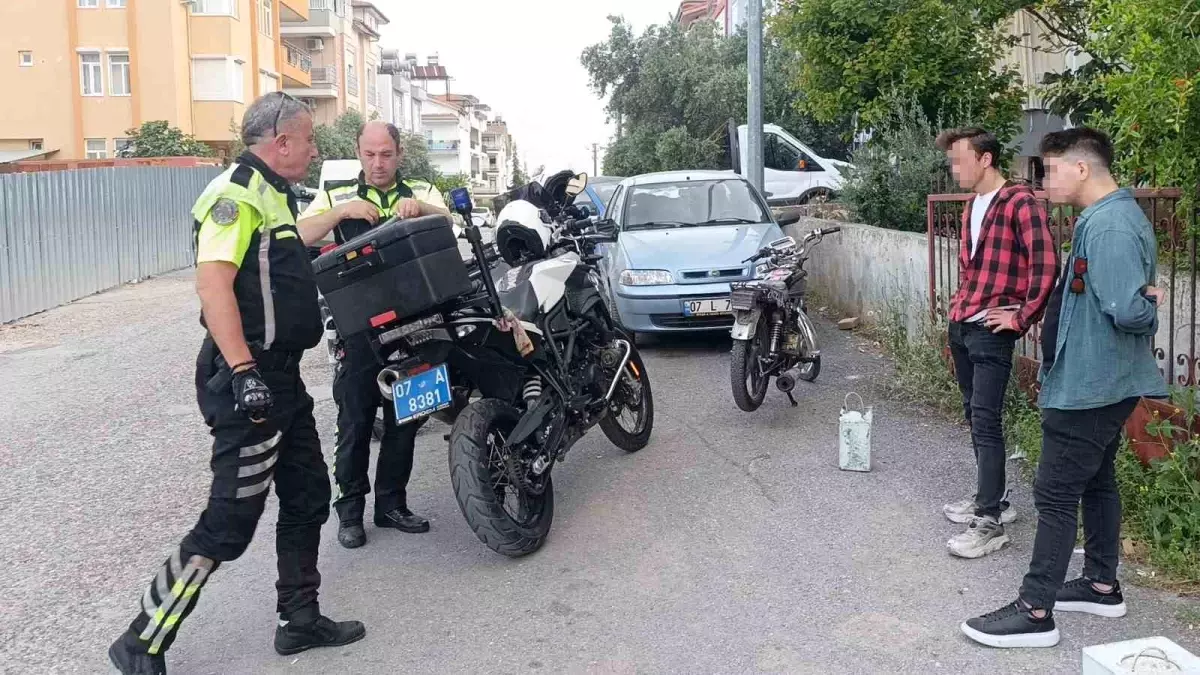 Ehliyetsiz Motosiklet Sürücüsü Yakalandı