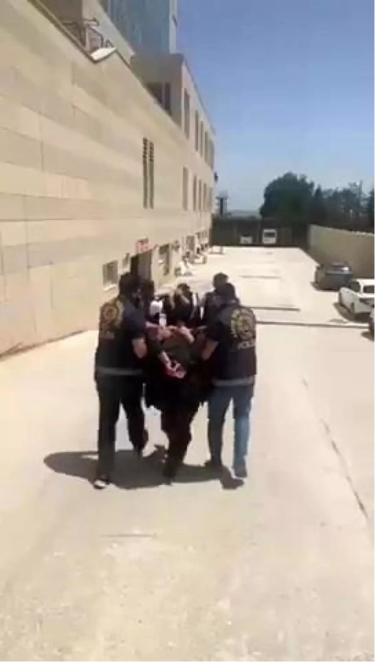 Elazığ’da Muhtar Yaraladı, Şüpheliler Yakalandı