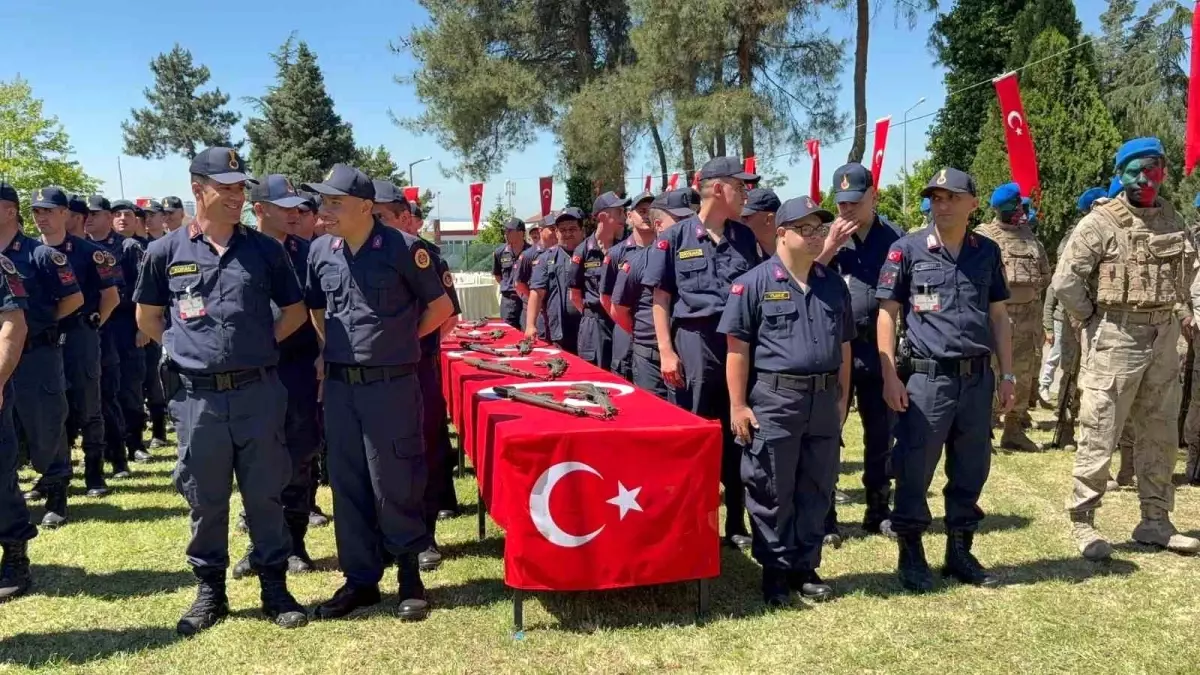 Engelli Bireyler Askerlik Heyecanı Yaşadı