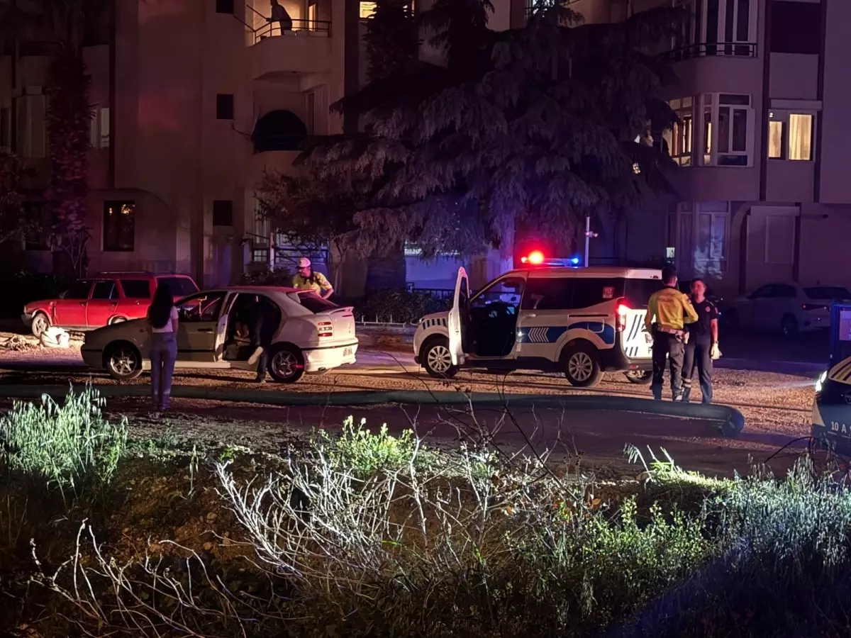Erdek’te Genç Kız Bıçaklanarak Öldürüldü
