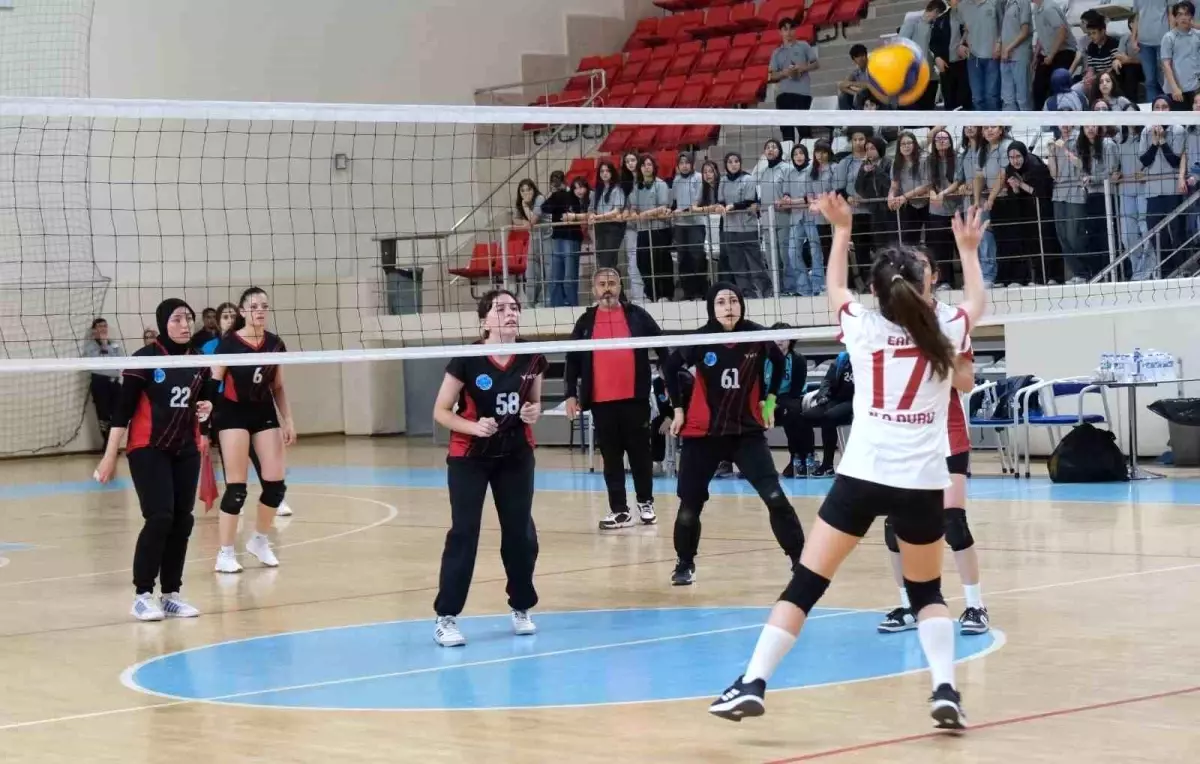 Erzincan’da Voleybol Şampiyonası Tamamlandı
