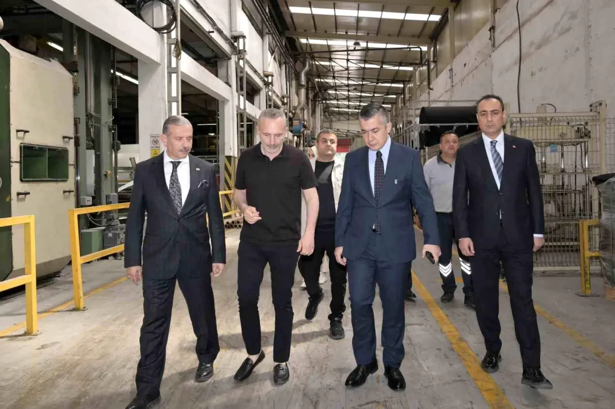 Esenyurt Belediye Başkan Vekili Can Aksoy, Sanayi Kuruluşlarına Ziyaret Gerçekleştirdi