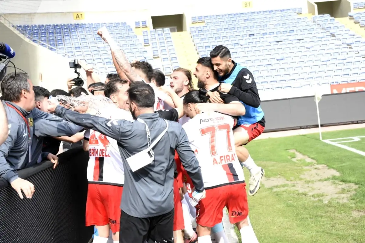 Eskişehirspor 3. Lig’e Yükseldi