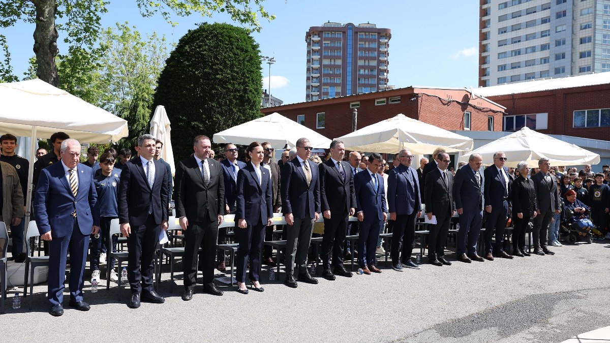 Fenerbahçe, 118. yılını ve Atatürk’ün kulübü ziyaretini törenle kutladı