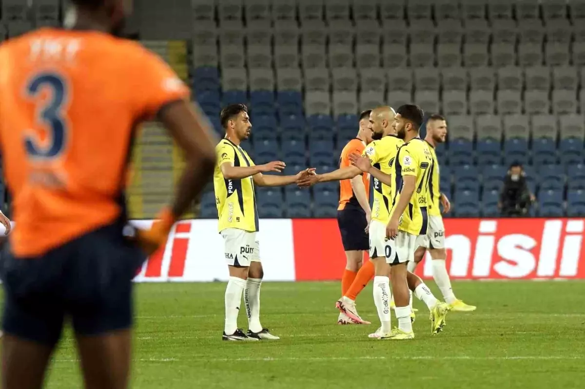 Fenerbahçe, Başakşehir’i 4-1 Mağlup Etti