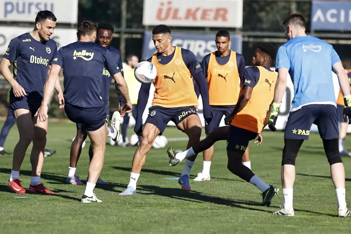 Fenerbahçe Beşiktaş Maçı Hazırlıklarını Tamamladı