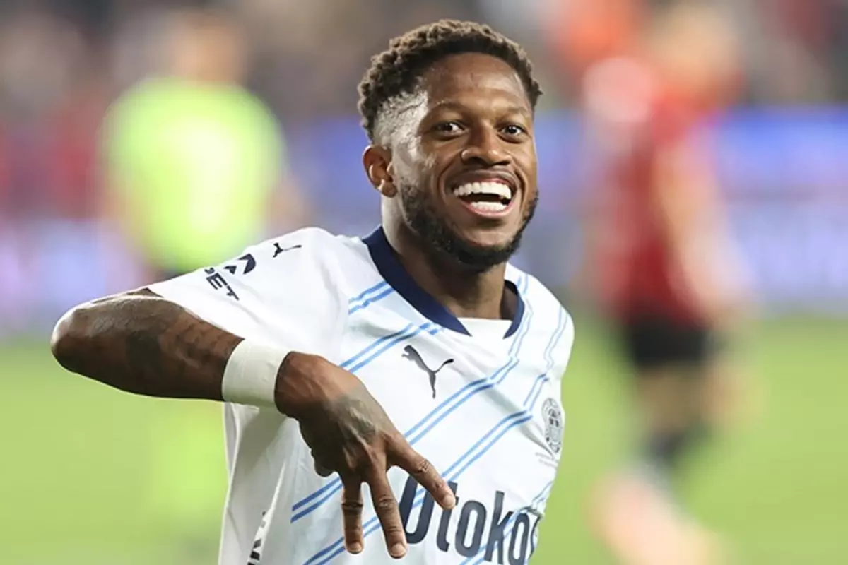 Fenerbahçe’de 20 milyon euroluk hem sevindiren hem de üzen transfer gelişmesi
