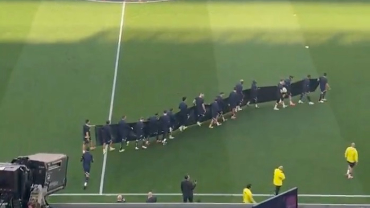 Fenerbahçe’de oyunculara ve yönetime tepki