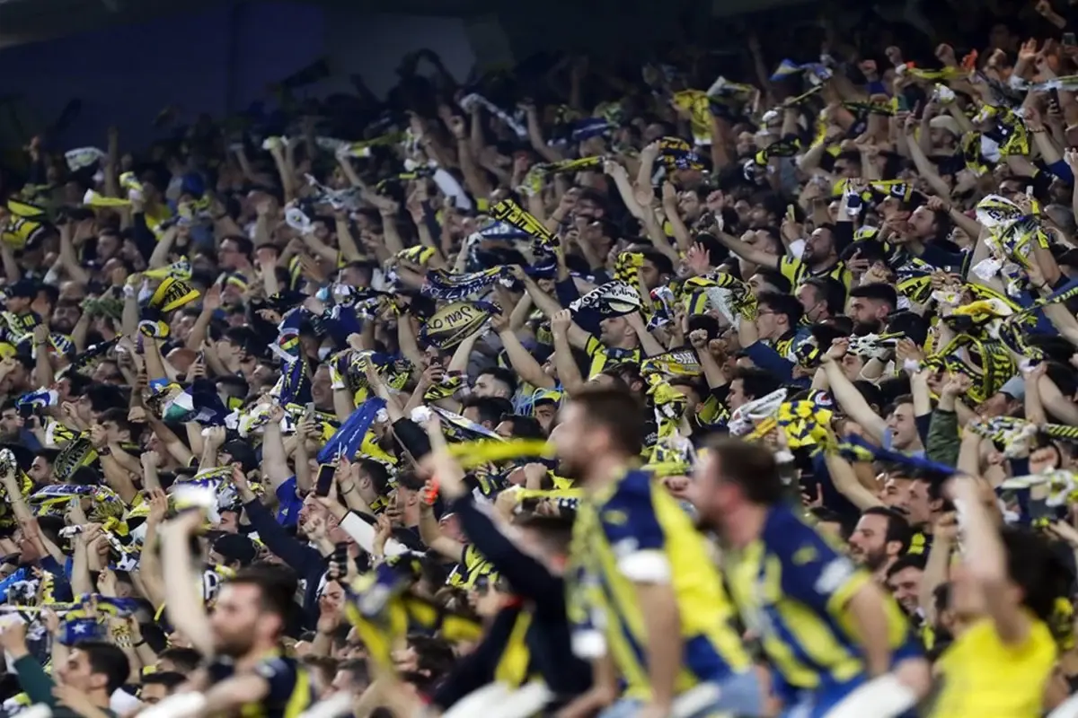 Fenerbahçe’nin yıldızına Avrupa’dan sürpriz talip