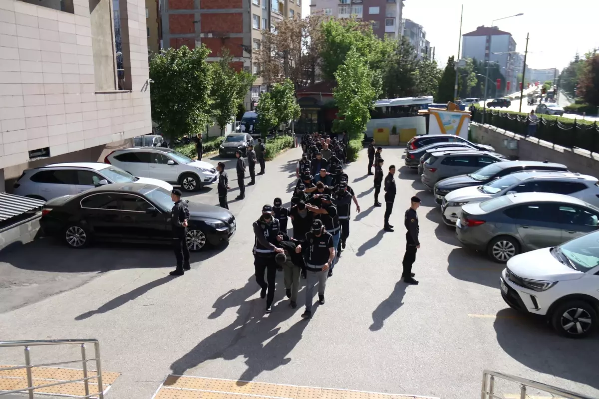 FETÖ’ye Finansman Sağlayan Maydonoz Döner Operasyonu