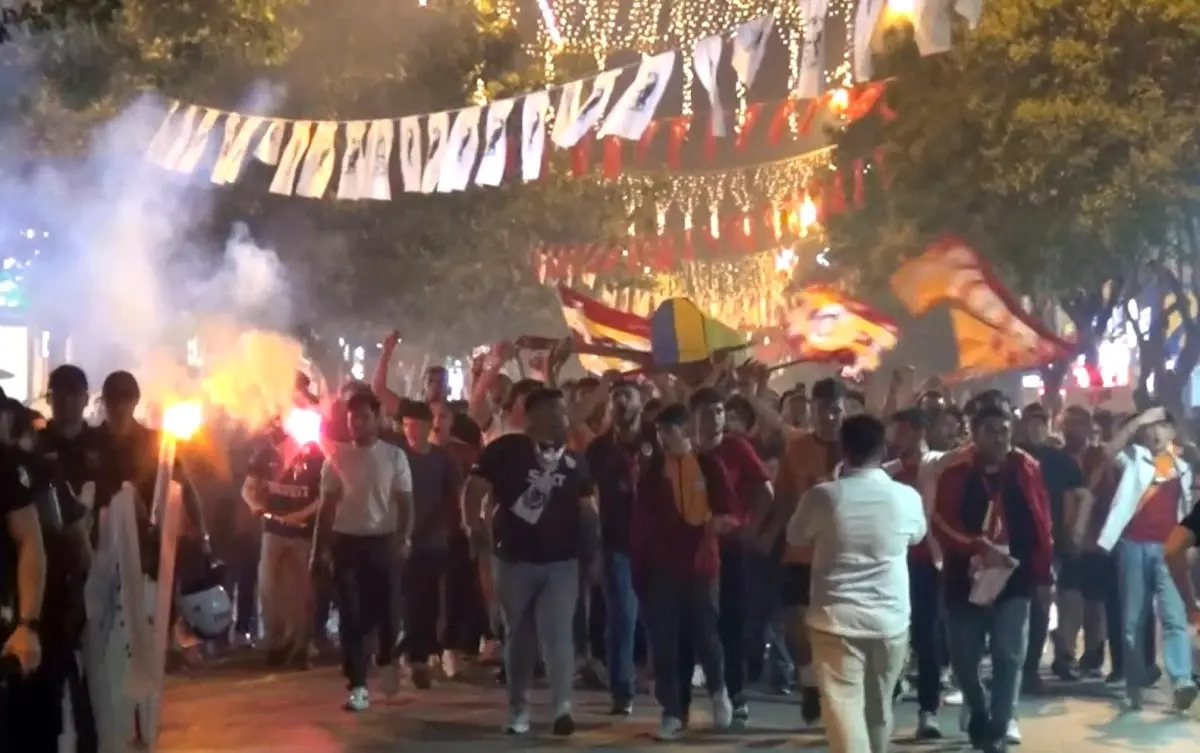 Galatasaray 25. Şampiyonluğunu İlan Etti