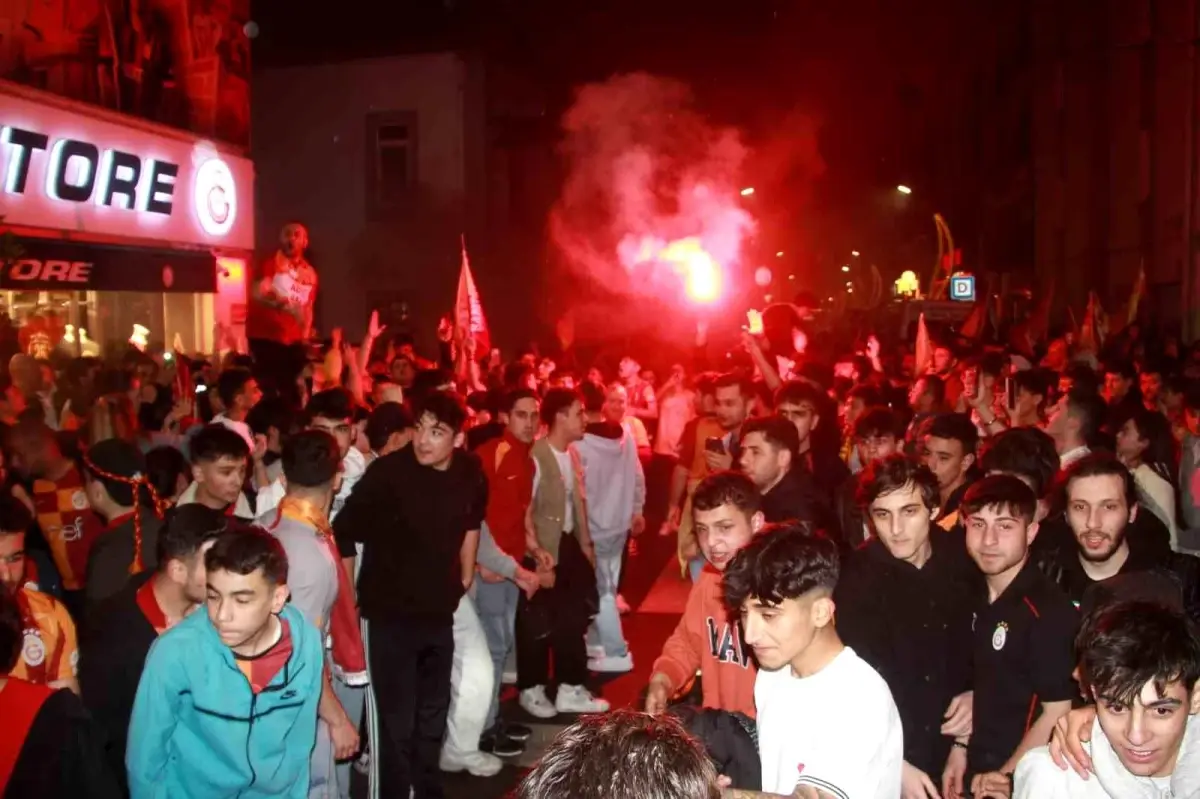 Galatasaray 25. Şampiyonluğunu Ordu’da Kutladı