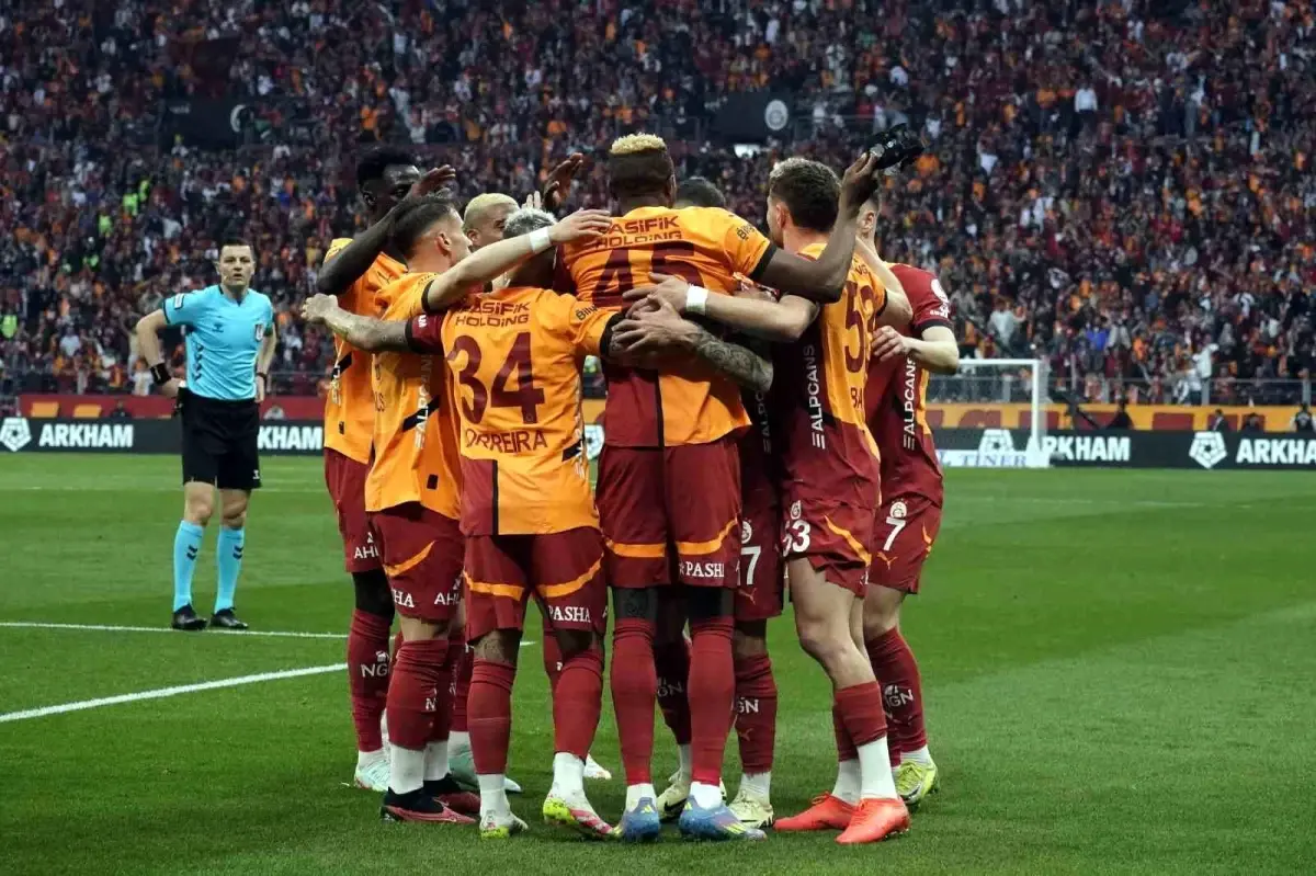 Galatasaray Evinde Yenilmezliğini Sürdürdü