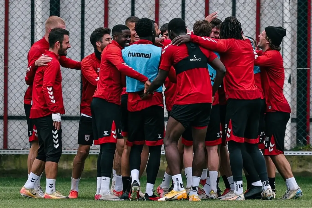 Galatasaray kazandı, Samsunspor Avrupa’yı garantiledi
