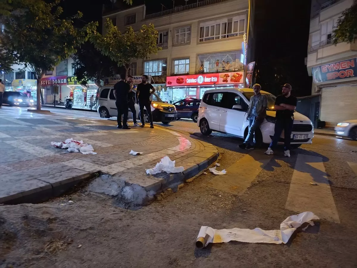 Galatasaray Kutlamasında Kavga: 3 Yaralı
