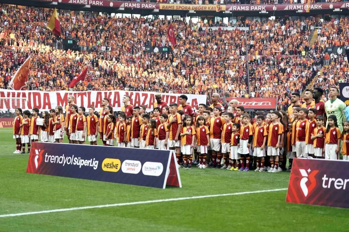 Galatasaray’da Kadro Değişikliği