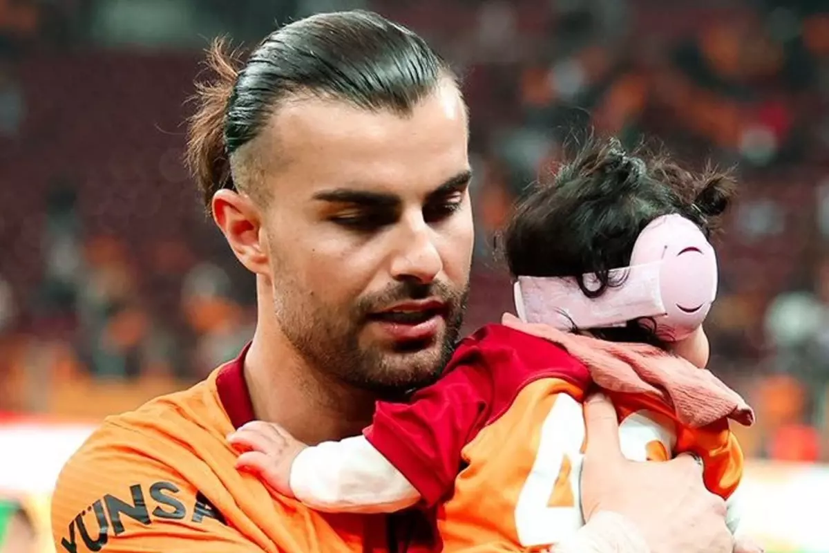 Galatasaraylı futbolculardan şampiyonluk sonrası ilk sözler: 16 aylık kızımın 3. şampiyonluğu