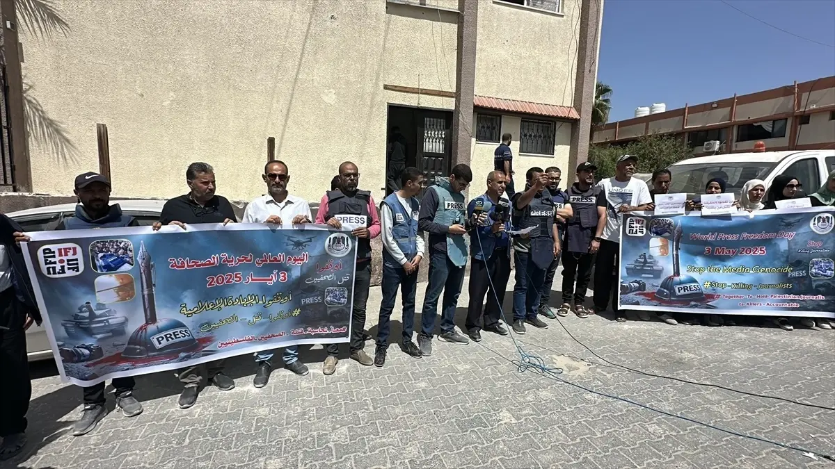 Gazetecilerden Soykırımı Durdurma Eylemi