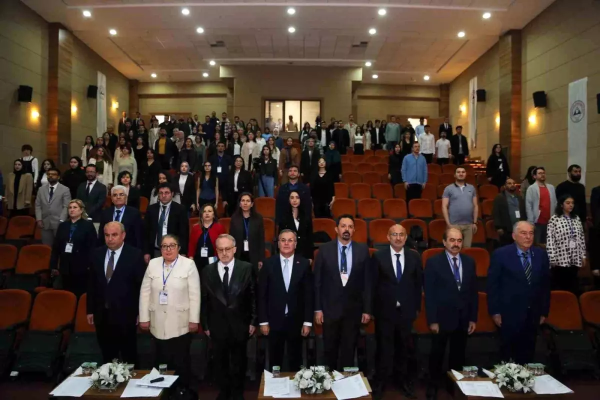 Hacılar Belediye Başkanı Özdoğan, Hukuk Sempozyumu’na Katıldı
