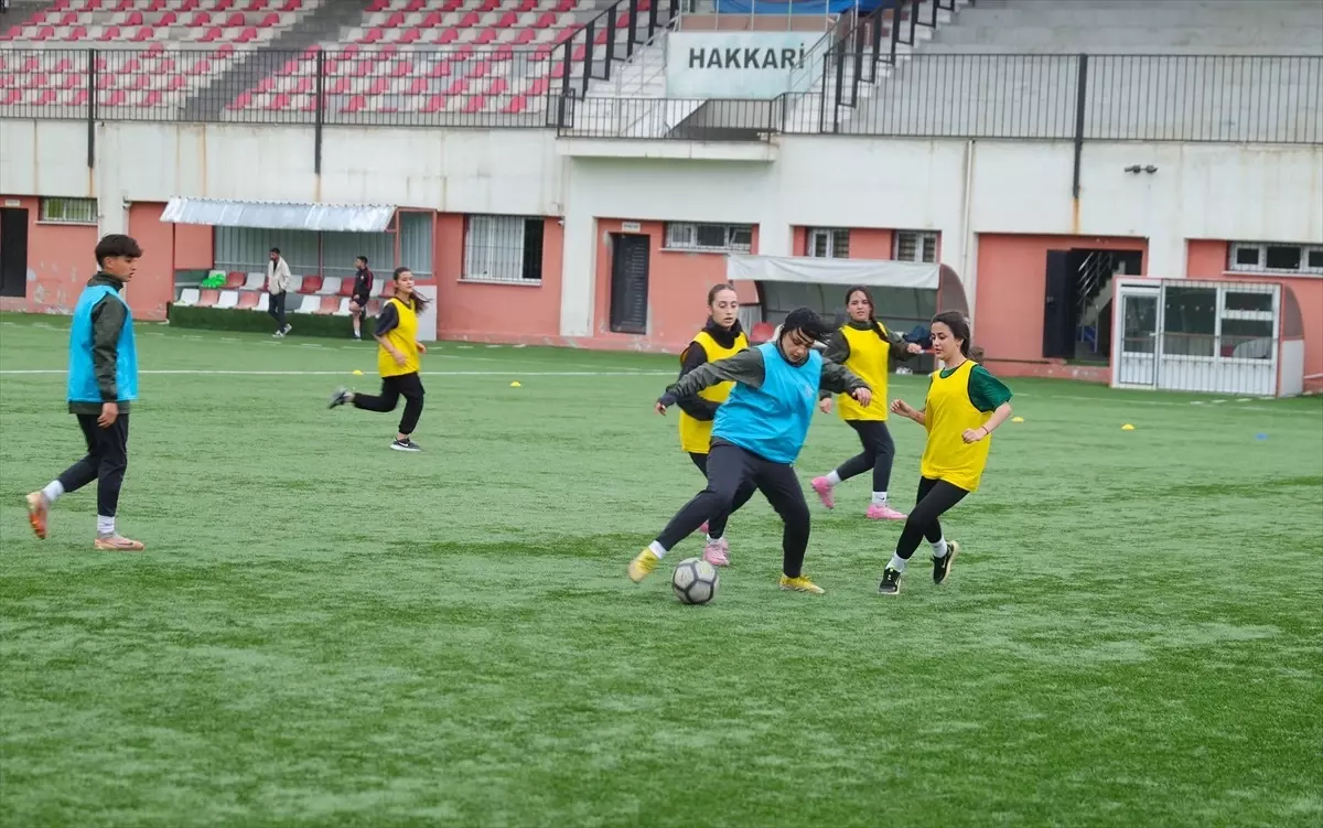 Hakkari’nin Kadın Futbol Takımı 2. Lig Hedefli