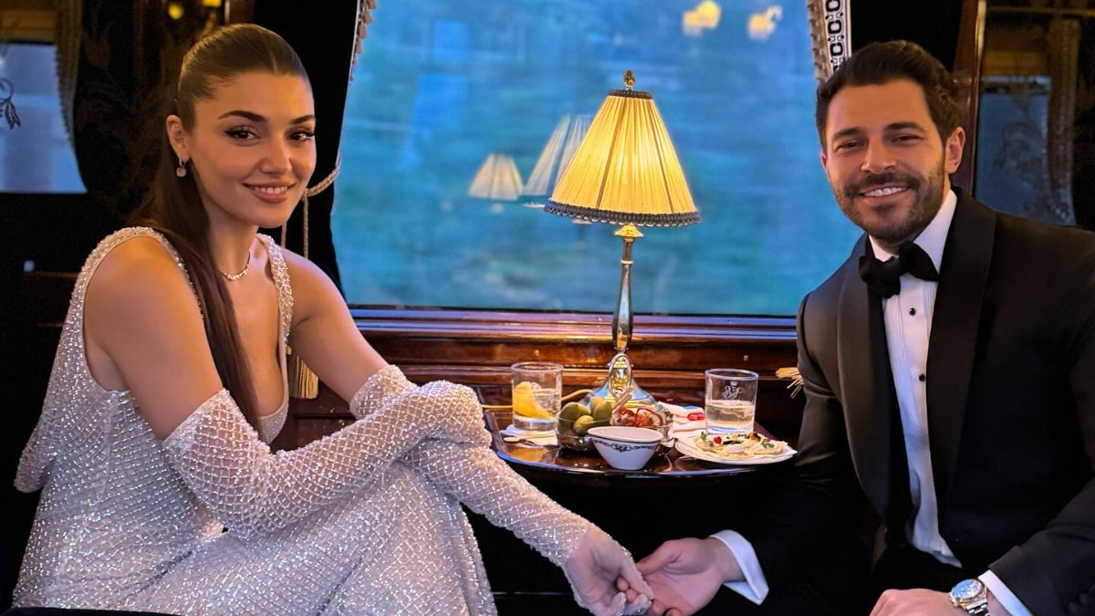 Hande Erçel ile Hakan Sabancı’dan mutluluk pozu