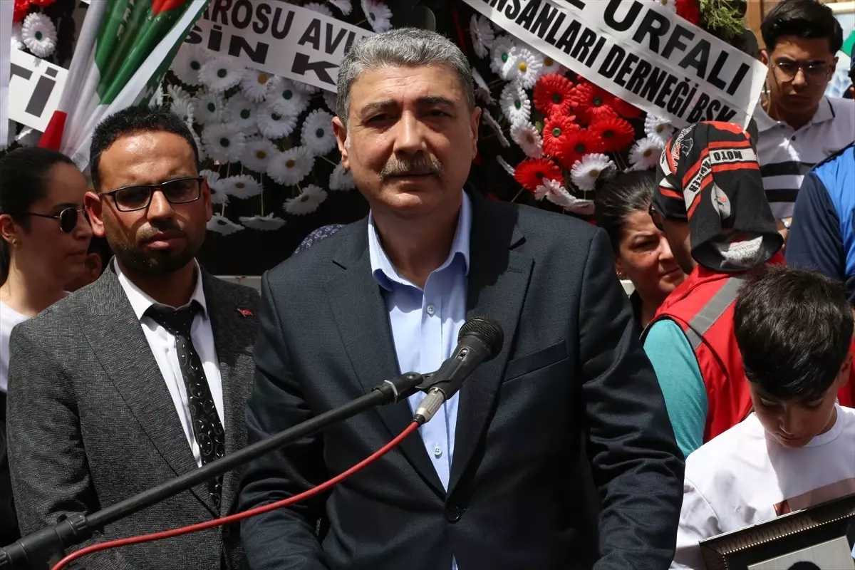 Hatay’ın Reyhanlı ilçesindeki bombalı saldırılarda hayatını kaybedenler anıldı