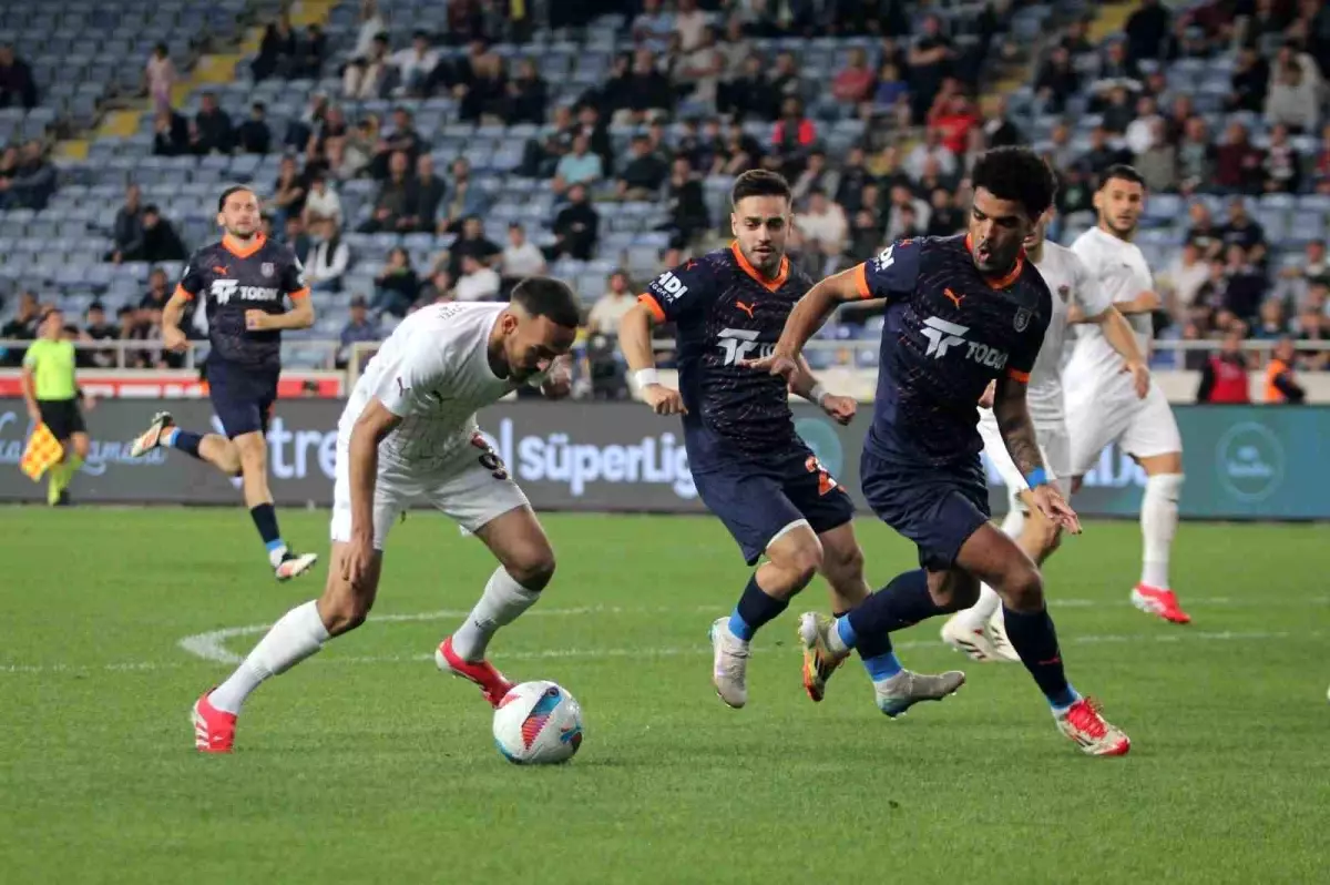 Hatayspor, Başakşehir’e 4-2 Yenildi