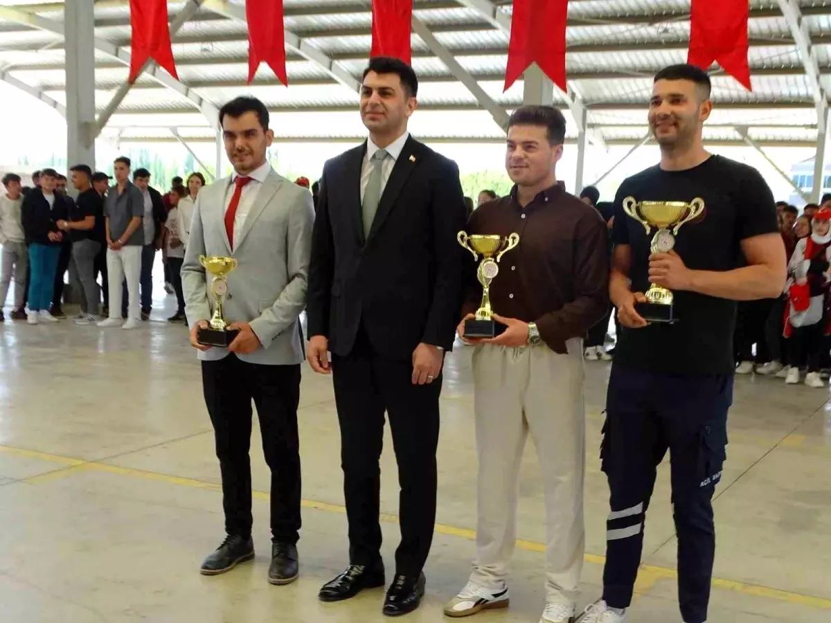 Hisarcık’ta Gençlik ve Spor Haftası Etkinlikleri Düzenlendi